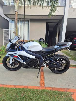 SUZUKI GSX-R750 SUZUKI GSX-R750